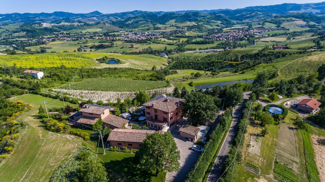 Ca Nova Del Tenente Hotel Monteveglio Luaran gambar